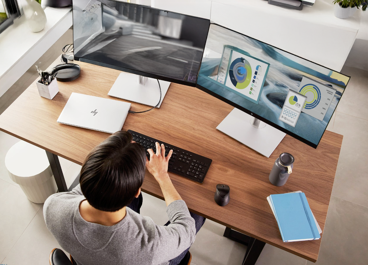 Monitores de sobre mesa Monitores con imagen de alta calidad para presentaciones y formación